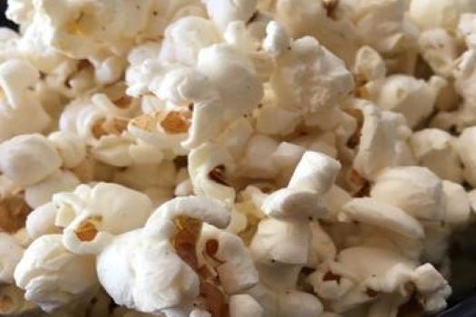 Easy Organic Stovetop Popcorn Snack 